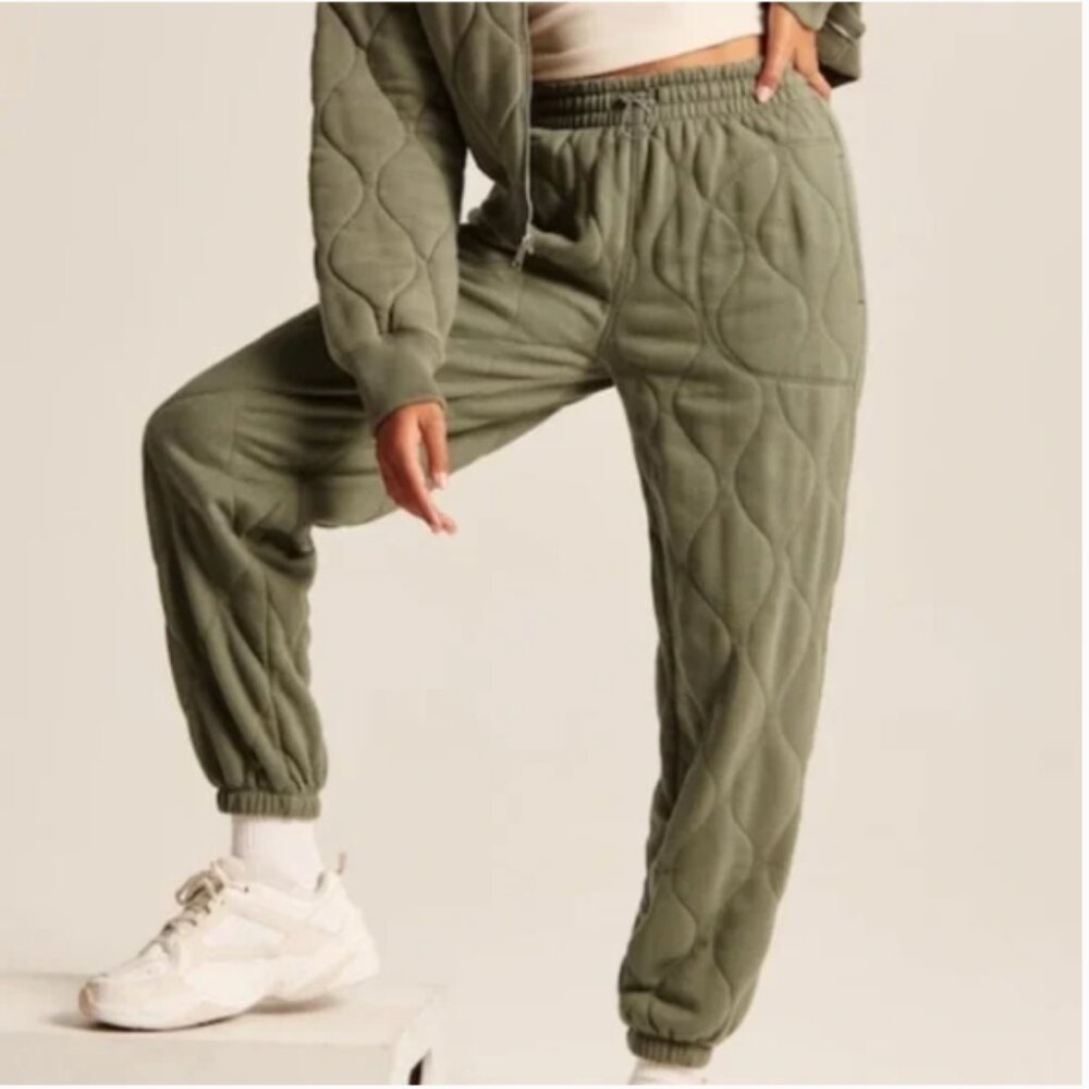 Abercrombie Quilted Sunday Sweatpants